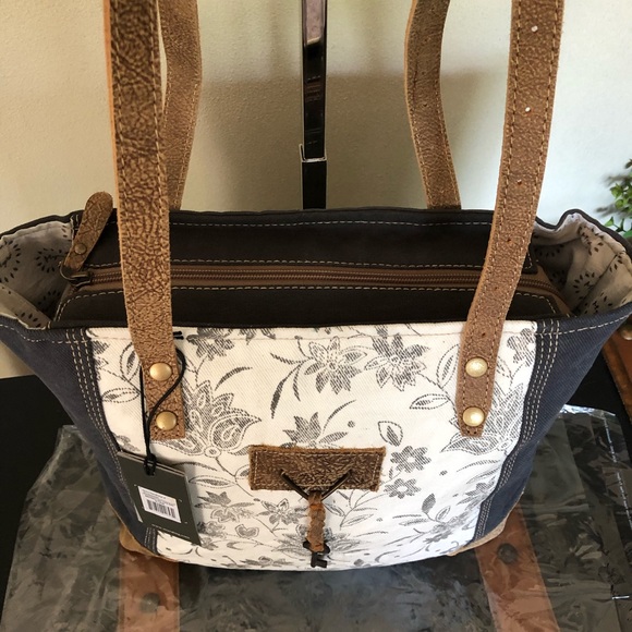 Myra Bag up cycled Canvas Tote Abstract Key C2019 - Picture 5 of 7